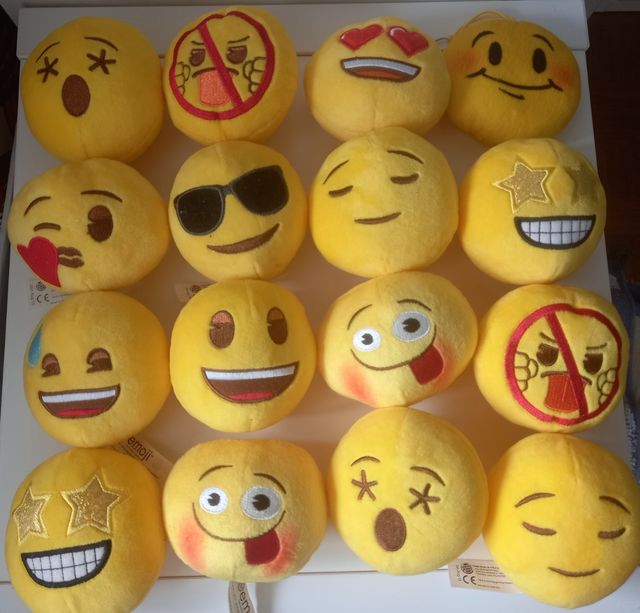Peluches emojis Burger King de segunda mano por 5 EUR en Udondo en WALLAPOP
