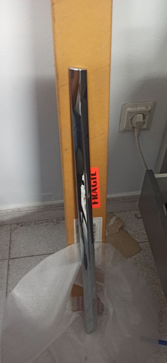 Rivestimento laterale Toyota PZ415B2491Z3, davanzali laterali