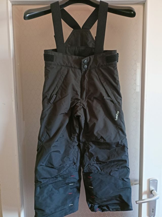 salopette da neve nera