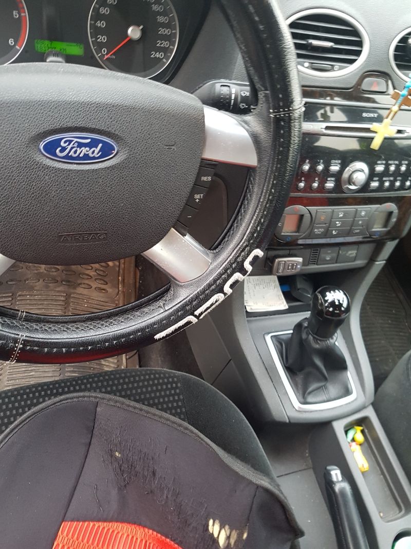 Ford Focus 2005 - foto 1