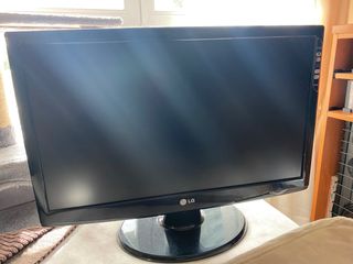 MONITOR.  LG FLATRON W2343S 