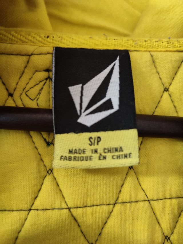 Volcom abrigo cazadora mujer. Precioso