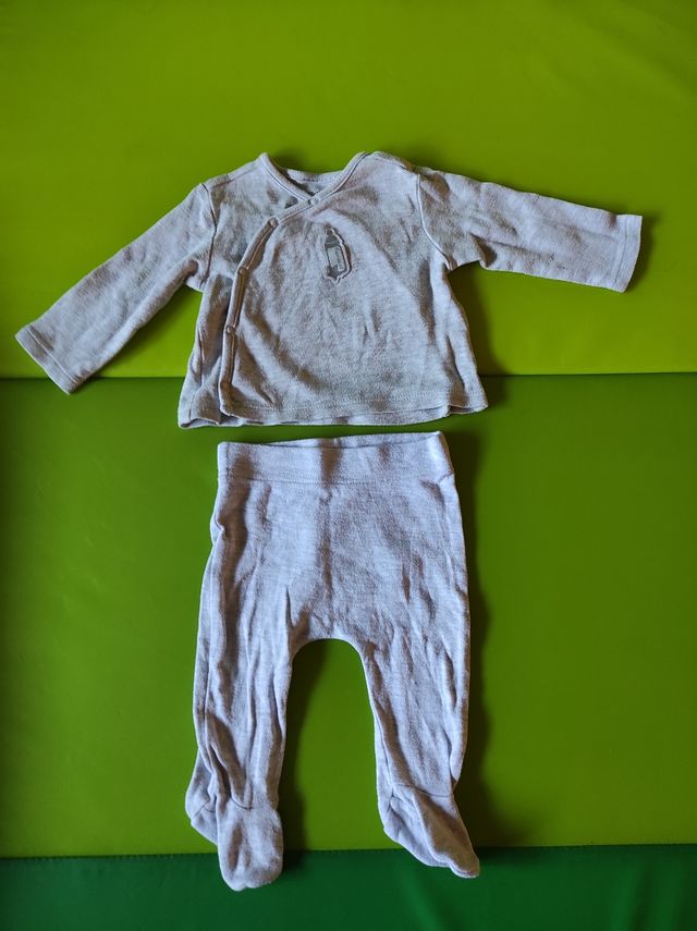(4) Lote ropa bebe de 1-3 meses
