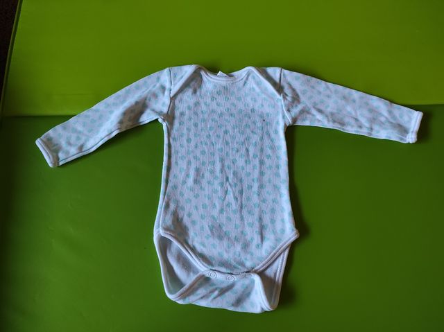 (4) Lote ropa bebe de 1-3 meses