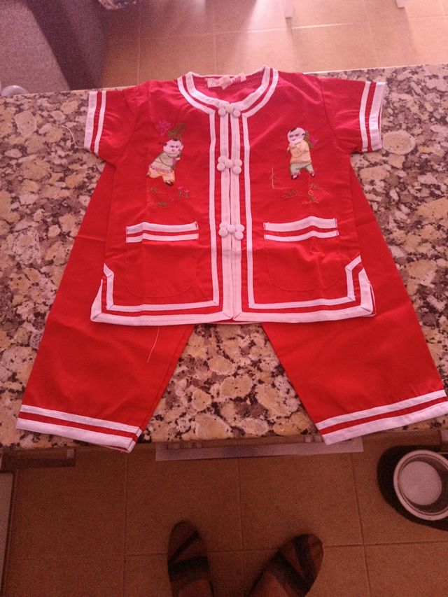 Pijama chino muy antiguo 