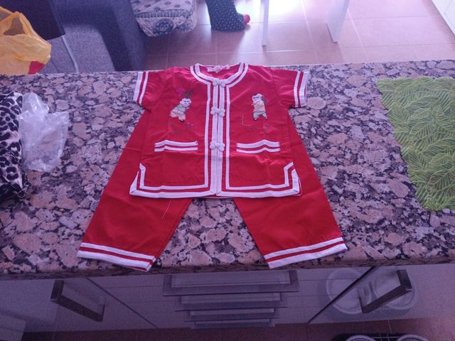 Pijama chino muy antiguo 