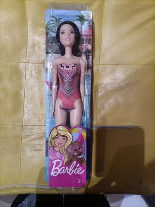 Barbie mora con costume da bagno di plastica nuova