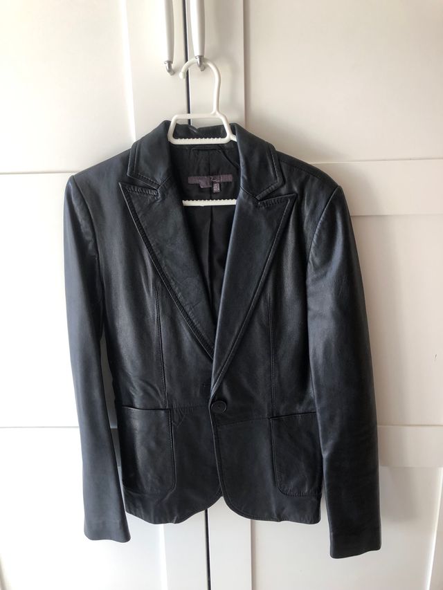 Preciosa blazer de polipiel ZARA