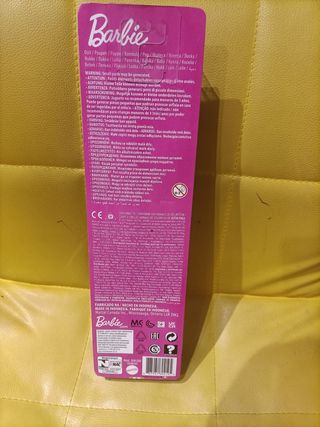 Barbie Bambola Mora con costume da bagno nuova