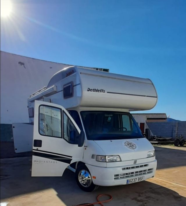  CAMPER, AUTOCARAVANA. CARAVANA.