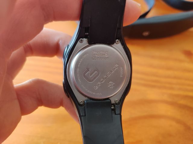 Reloj deportivo con monitor de frecuencia cardíaca