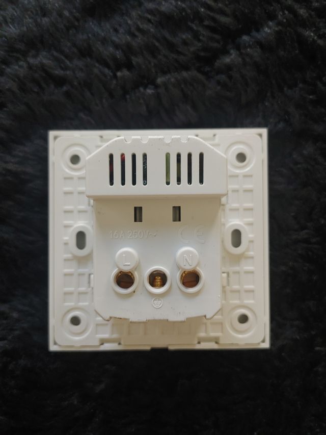 enchufe con 2 USB carga