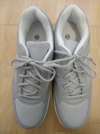 CALZADO BASCULANTE 42 nuevo (hombre/mujer)