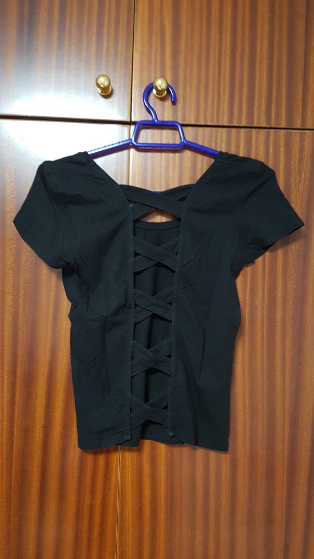 Camiseta manga corta negra Bershka T-M