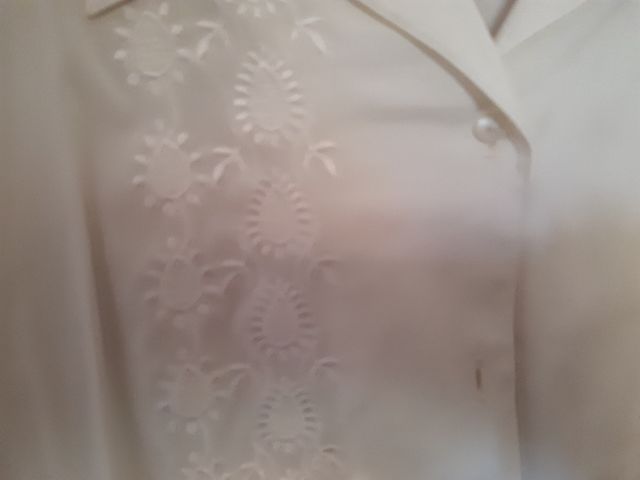 camicia ricamata (super scontata)