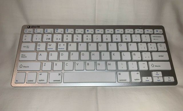 Teclado inalámbrico Bluetooth 3.0 Silver HT WCOLOR