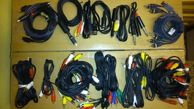 CABLES CONEXION VARIOS