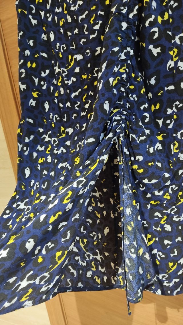 Falda larga fruncida azul marino