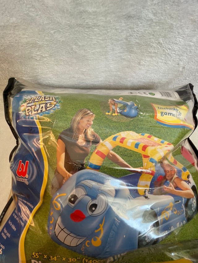 Hinchable coche con bolas