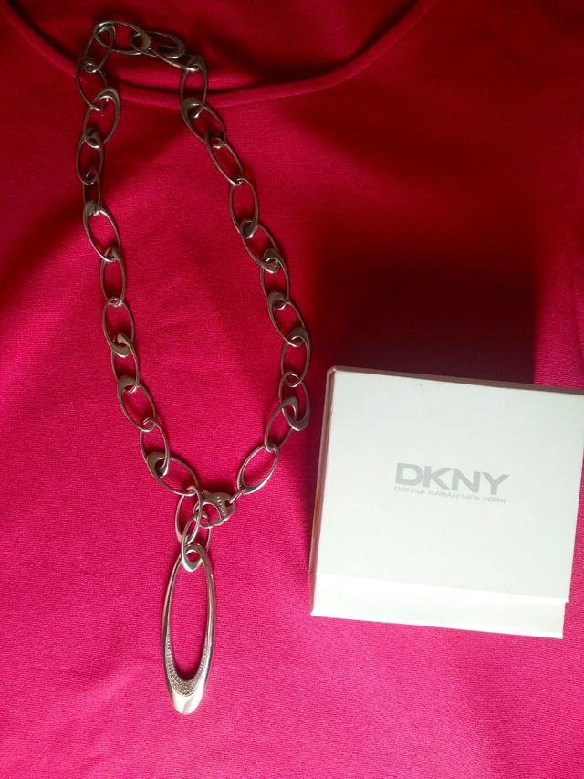 Collar DKNY eslabones