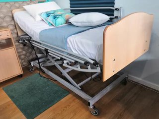 Cama articulada 90 con carro elevador
