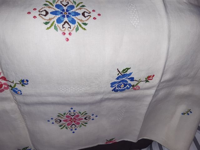 Mantelería Lagartera 8 servicios - 240 * 172