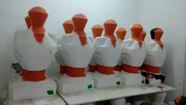 Liquidación escultura con base creativa