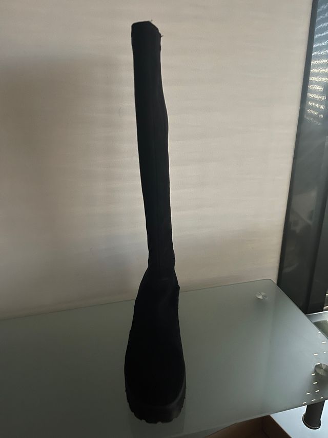 Botas altas negras a estrenar