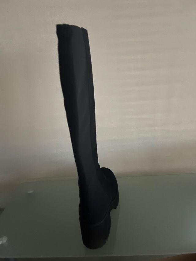Botas altas negras a estrenar