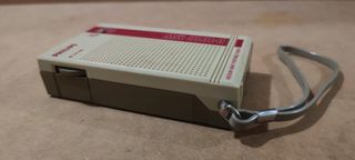 Antigua radio PHILIPS D-1018 MW