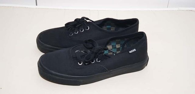 Sneakers nere taglia 36 marca Mustang