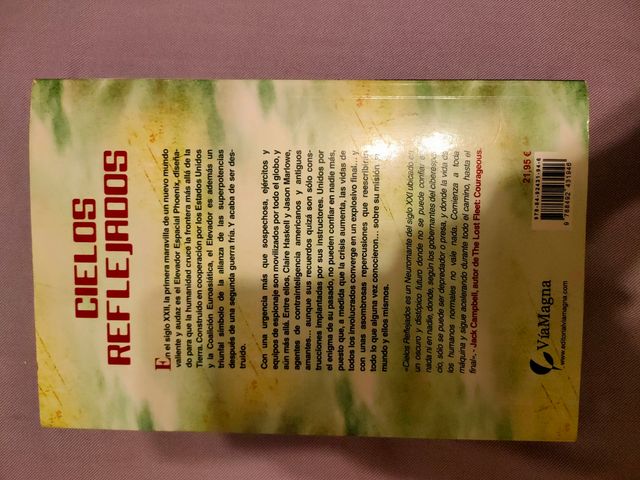 Libro Cielos reflejados de David J. Williams