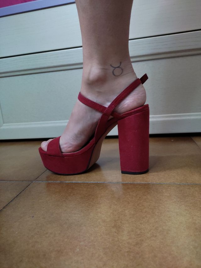 Tacones plataforma burdeos