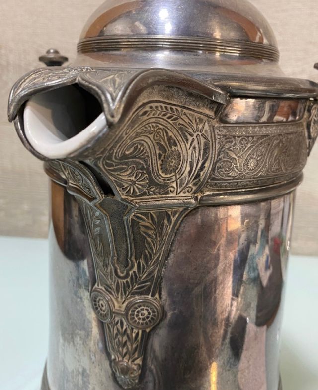 Jarra plateada antigua Reed&Barton. Siglo XIX