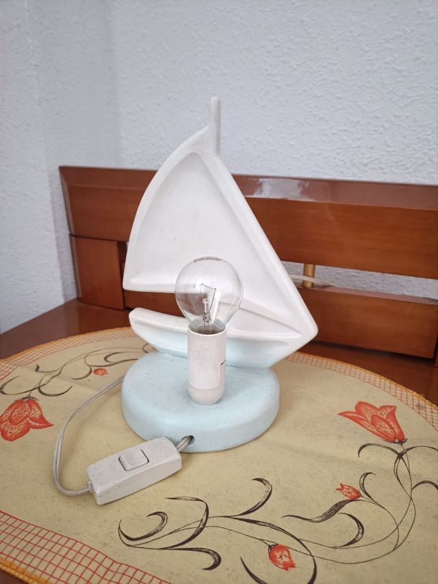 Lámpara mesilla infantil barco