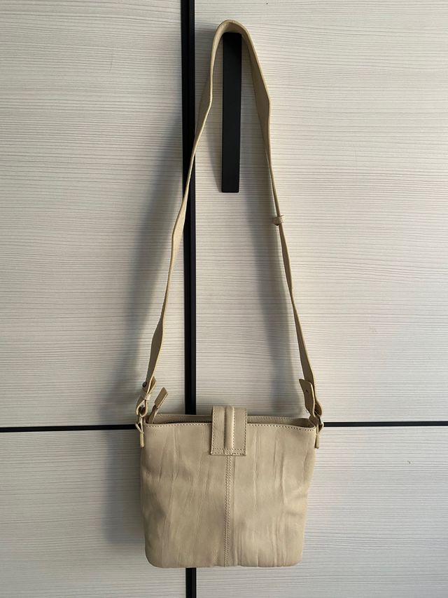 Bolso de piel crema de Jaslen