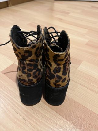 Botines leopardo talla 37
