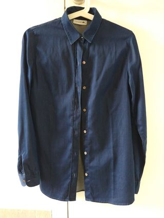 Lacoste Camisa azul índigo mujer.