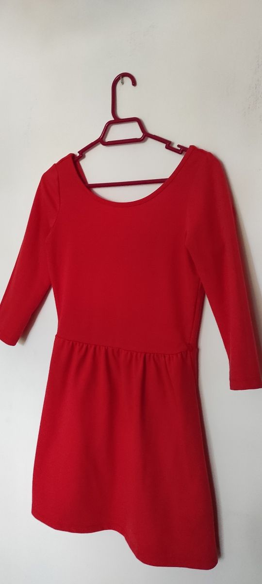 Vestido Stradivarius coral, M, tres cuartos