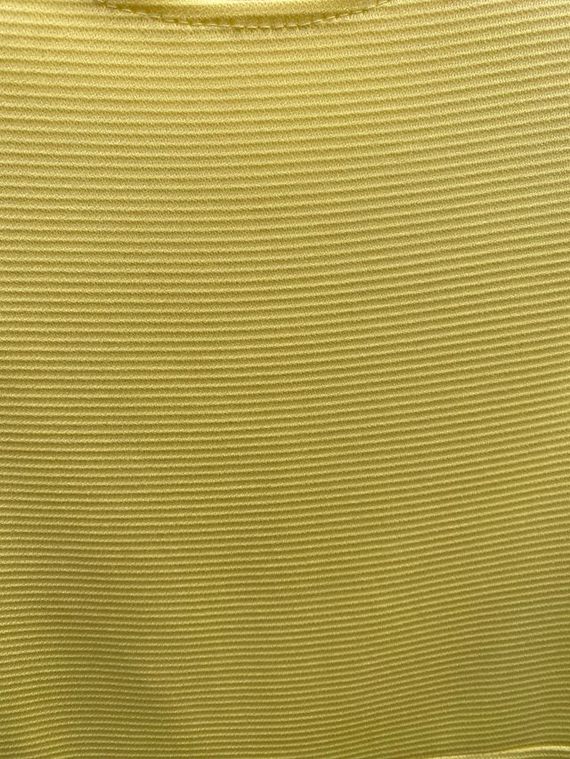 Vestido vuelo amarillo