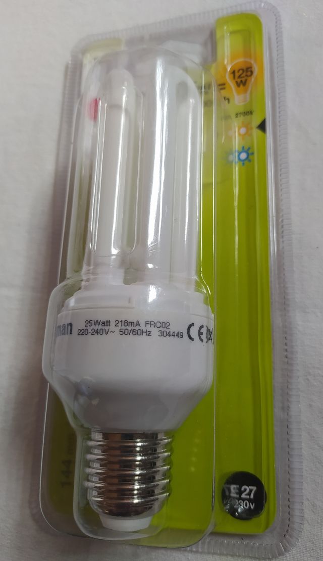 Bombilla bajo consumo de 25W