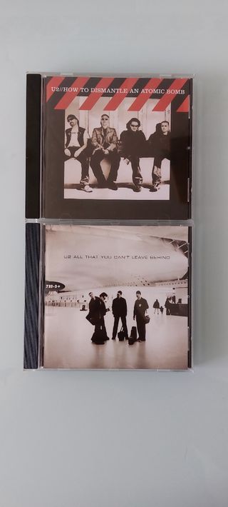 Lote de 2 CDs de U2 .