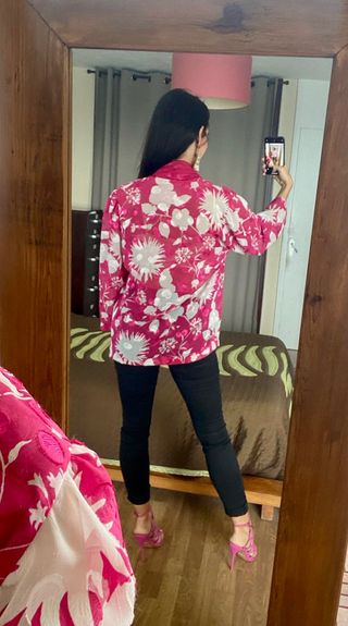 Nueva chaqueta estilo kimono fucsia talla M