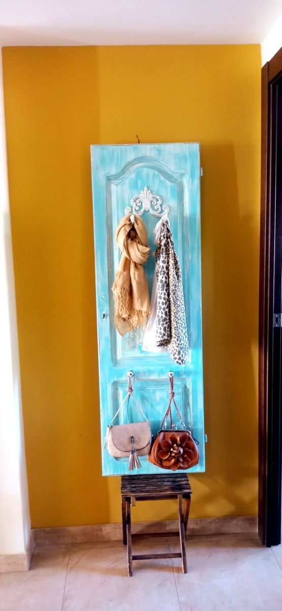 Perchero Colgador. Puerta Madera Restaurada