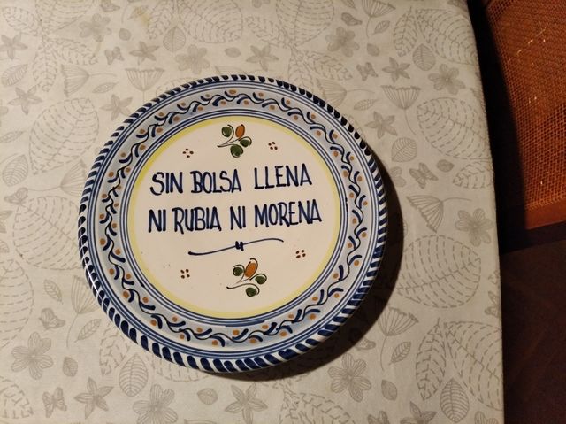 Cuatro Platos de adorno