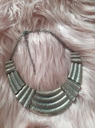 Collar plateado Bershka