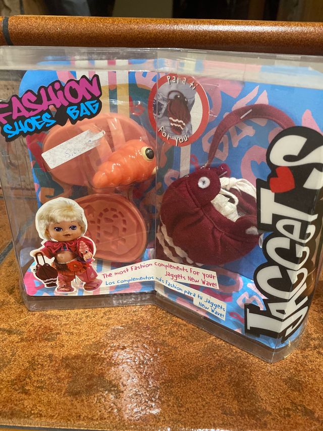 Conjunto de sandalias y accesorios muñeca nuevos