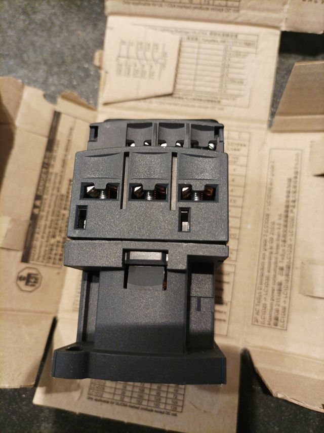 Contactor Schneider Electric TeSys LC1D18P7