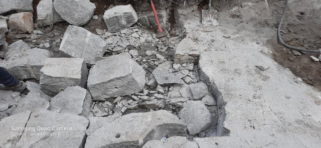 SE REALIZA QUITAR PIEDRA DE LA PISCINA