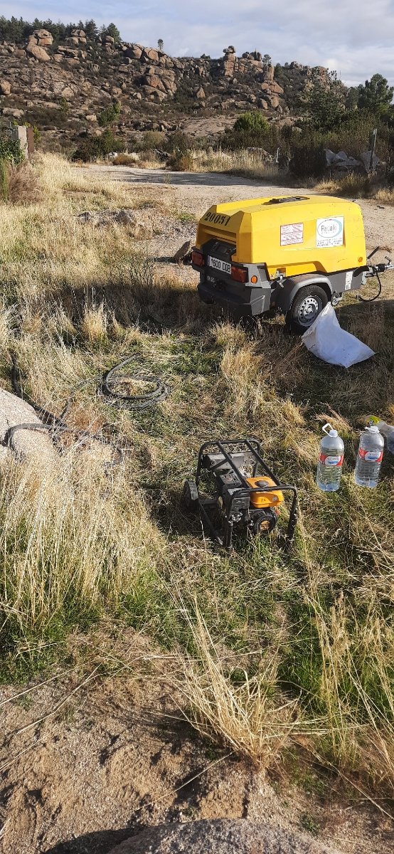 SE REALIZA QUITAR PIEDRA DE LA PISCINA
